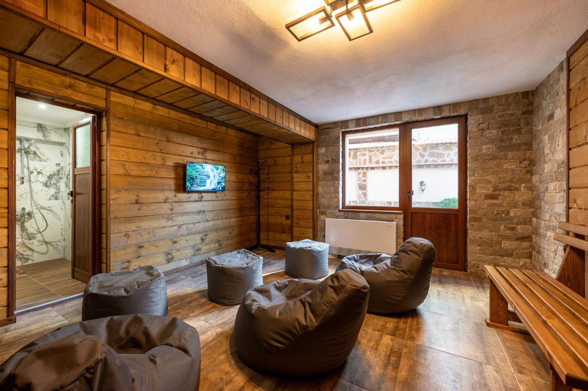 Beluga Guest House Velingrad Buitenkant foto