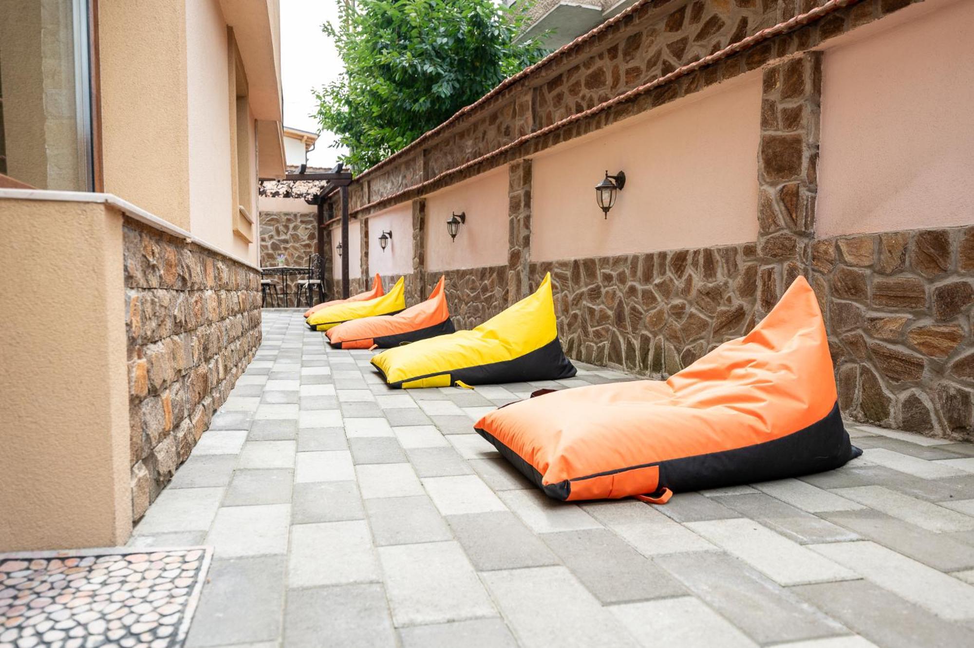 Beluga Guest House Velingrad Buitenkant foto