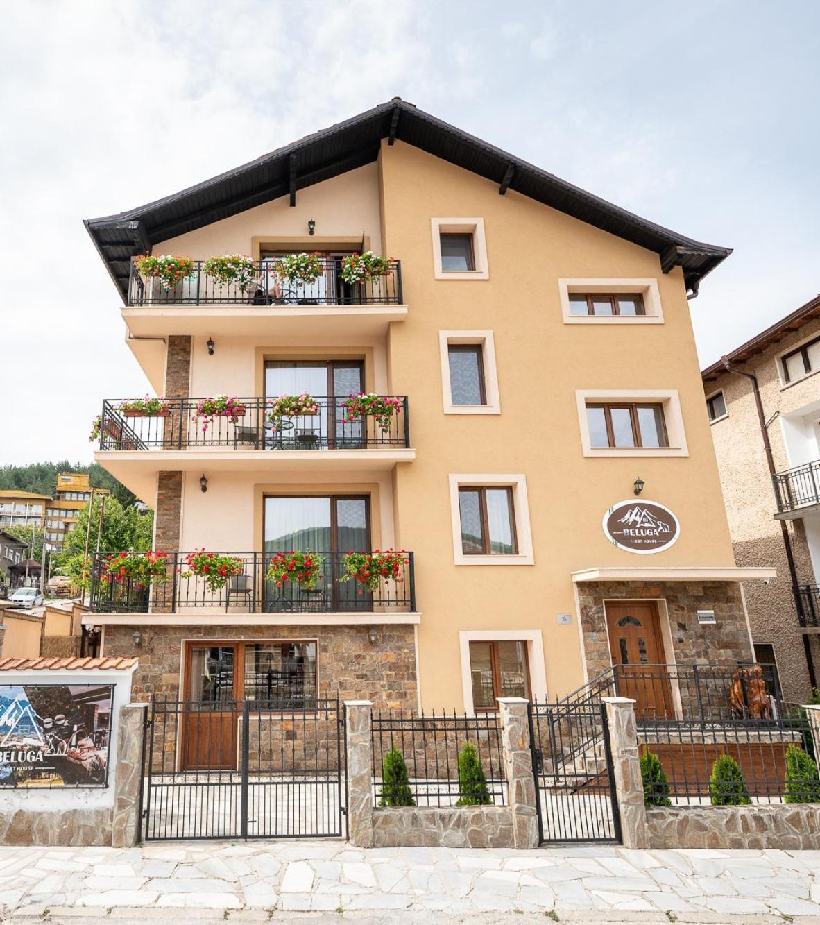 Beluga Guest House Velingrad Buitenkant foto