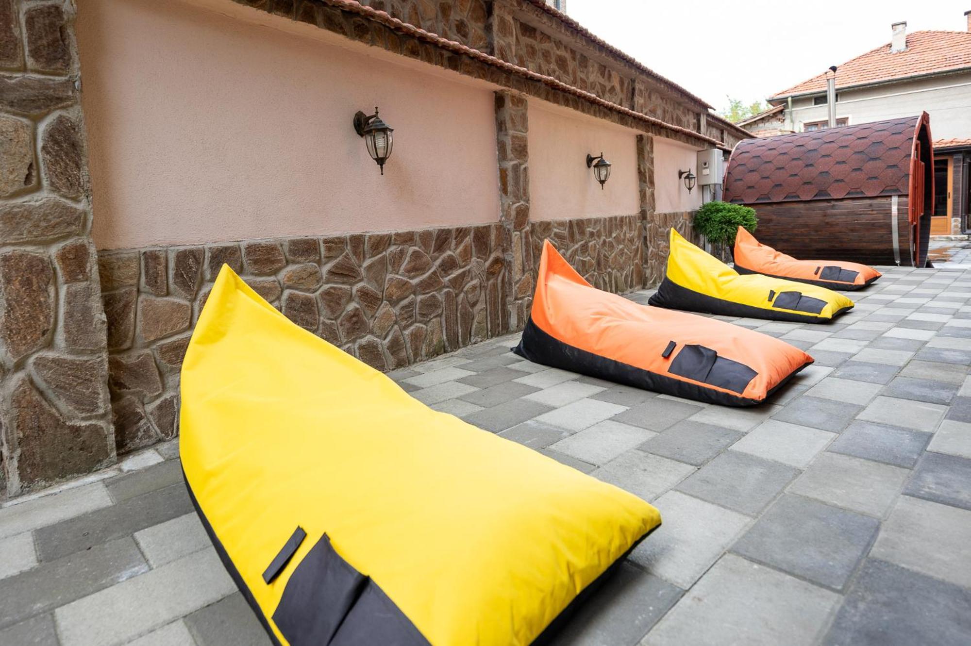 Beluga Guest House Velingrad Buitenkant foto