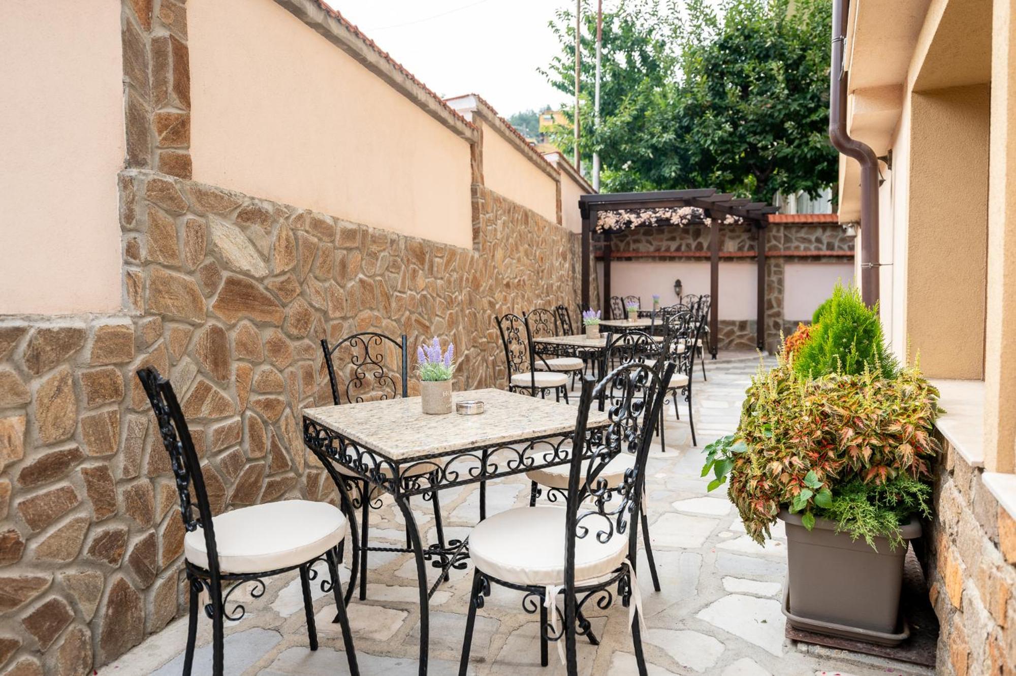Beluga Guest House Velingrad Buitenkant foto